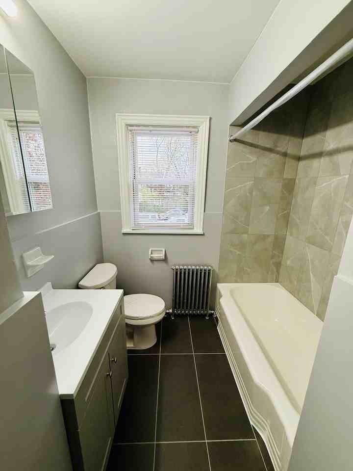 194 Park Ave #5A2 - Photo 6 of 15