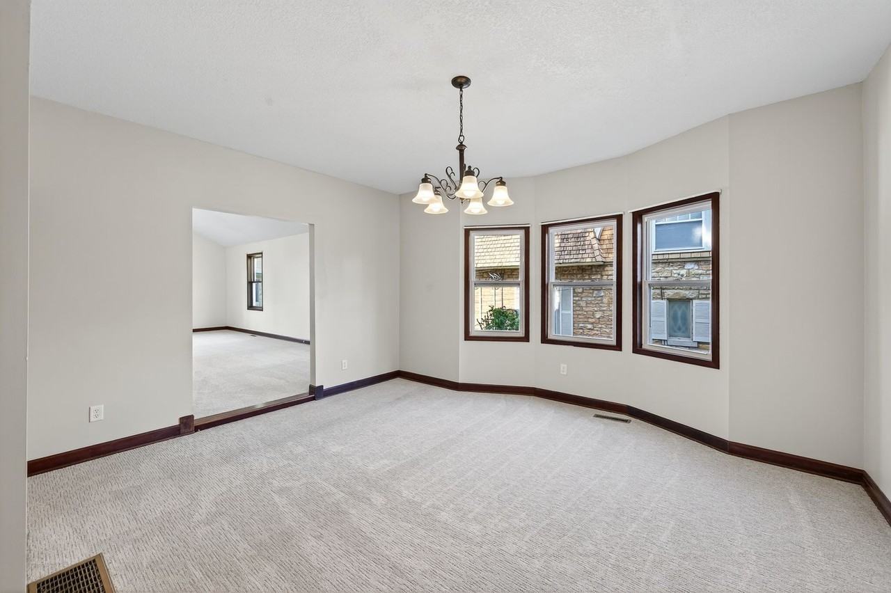 1897 Feronia Ave - Photo 6 of 22