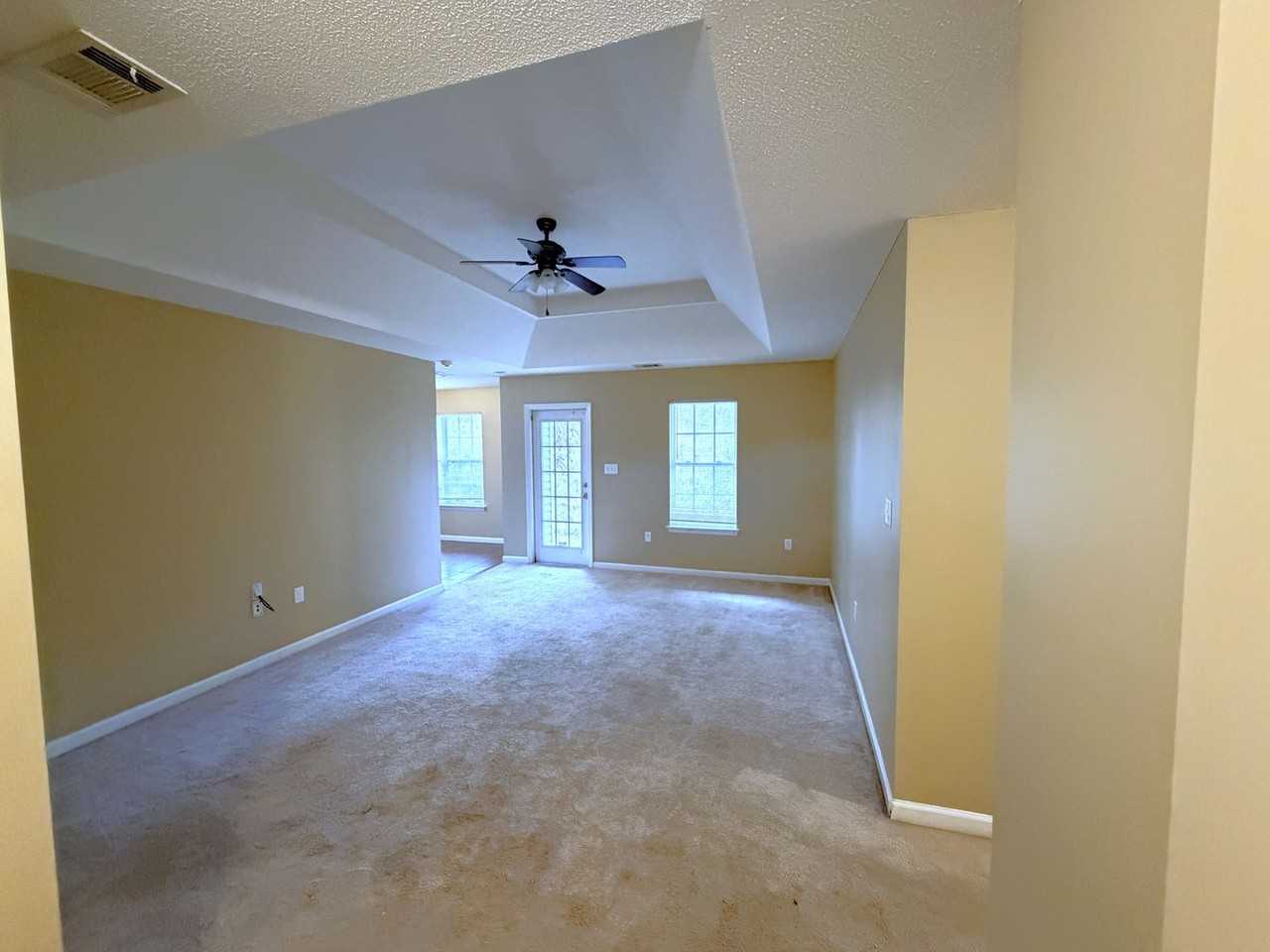 305 Baskins Rd - Photo 2 of 31