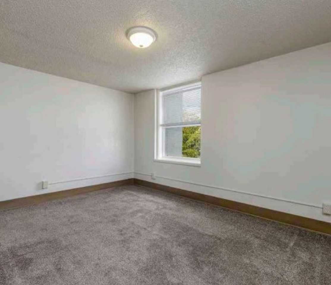 Hillview Terrace - Photo 4 of 5