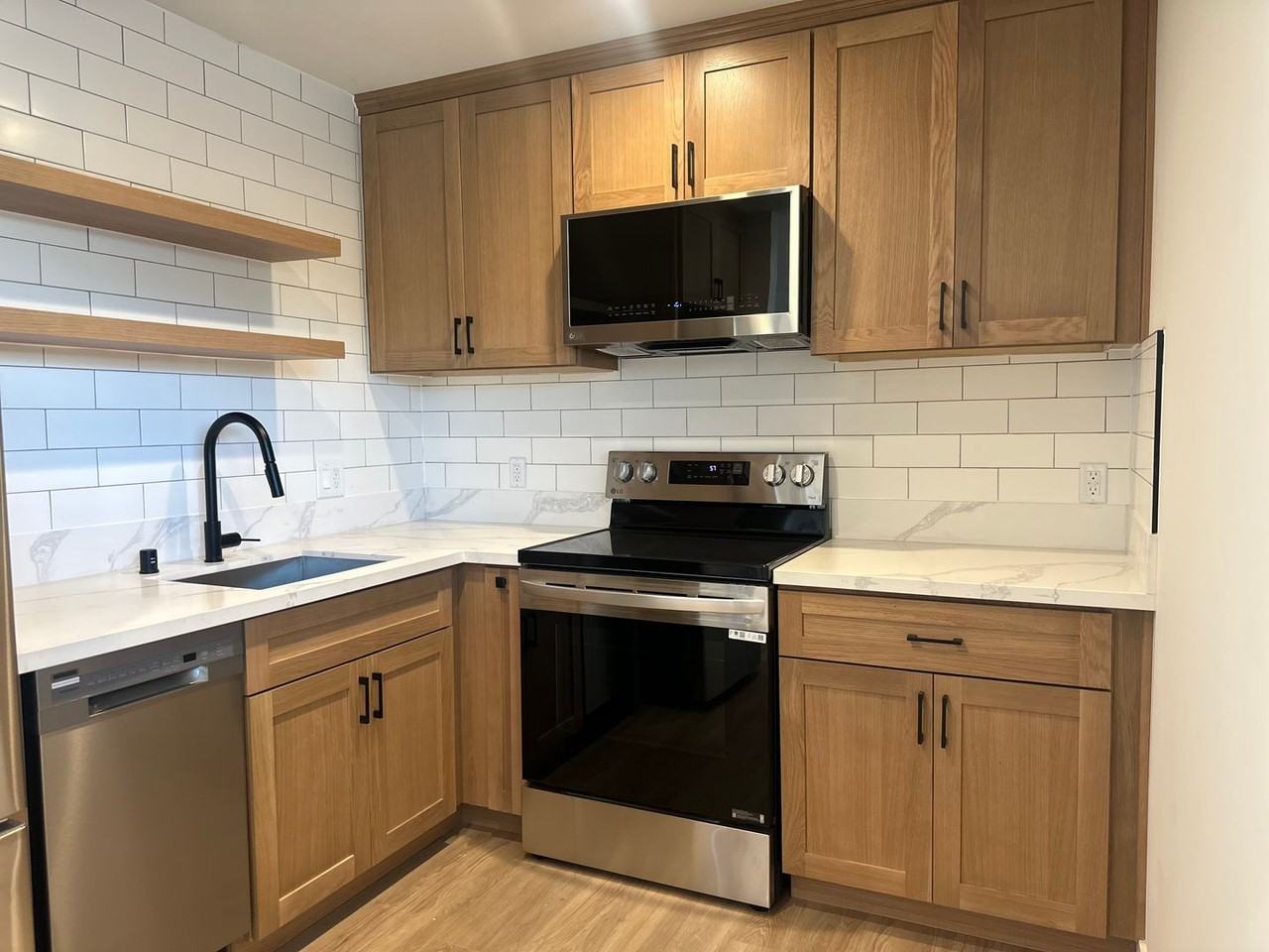 11600 Rochester Ave - Photo 3 of 20