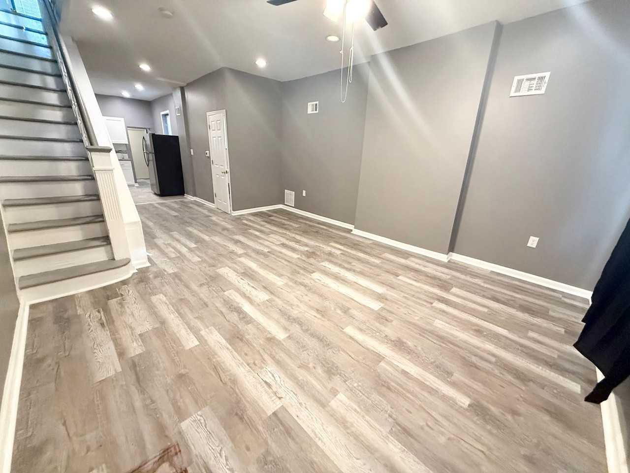 2065 E Atlantic St - Photo 2 of 20