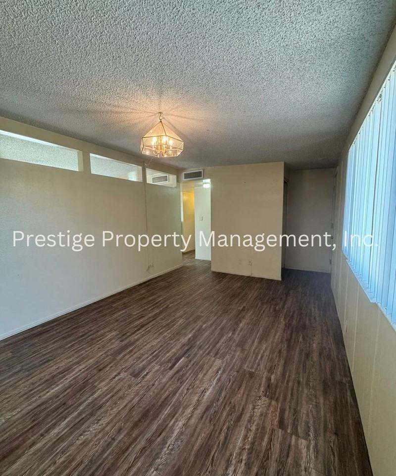 2801 N Magnolia Ave - Photo 3 of 17