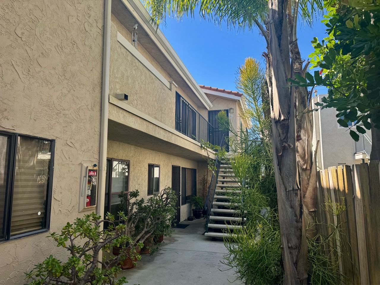 4576 Hawley Blvd #8 - Photo 7 of 11