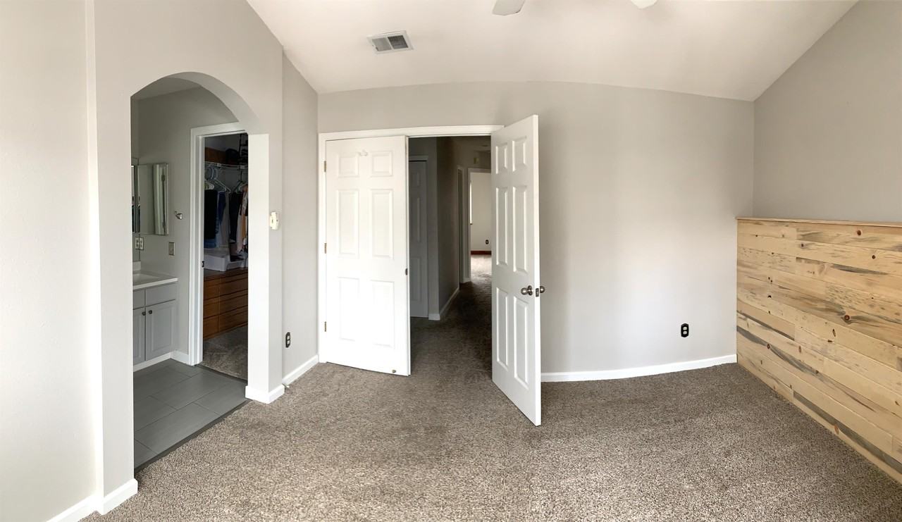 4296 S Eldridge St - Photo 5 of 17