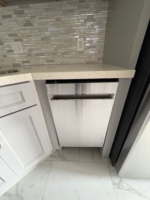 951 Ofarrell St #19 - Photo 7 of 9