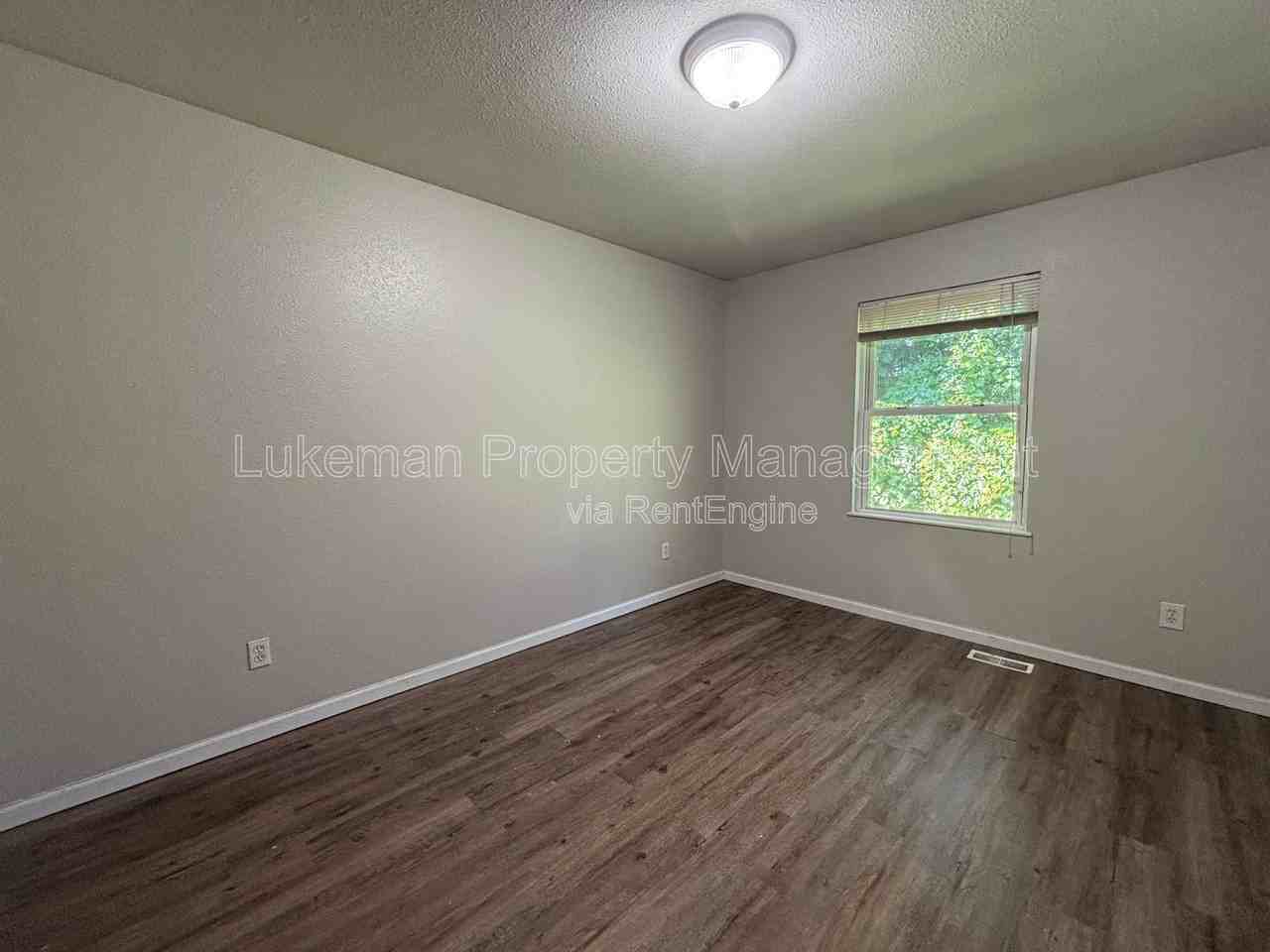 415 S Kendall Ave #403 - Photo 7 of 11