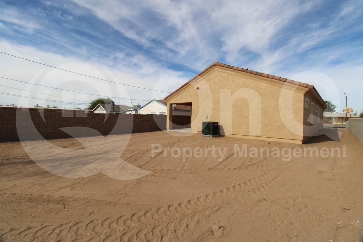 361 W Hess Ave - Photo 3 of 22