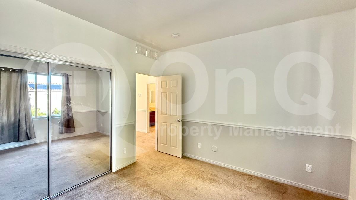 4722 E Buckboard Ct - Photo 4 of 50