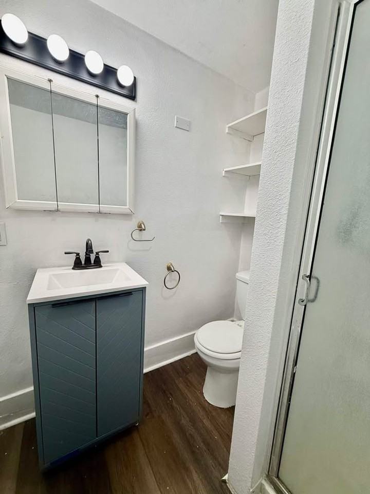 628 W Benton St #628 - Photo 6 of 9