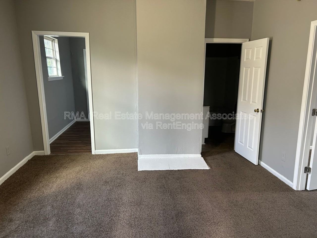 113 W Tinsley St #B - Photo 4 of 8