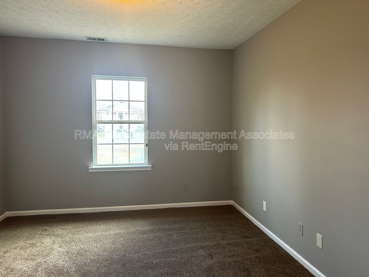 113 W Tinsley St #B - Photo 6 of 8