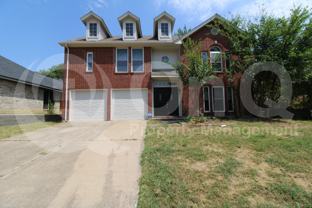 1106 Hyde Park Dr - Photo 1 of 1