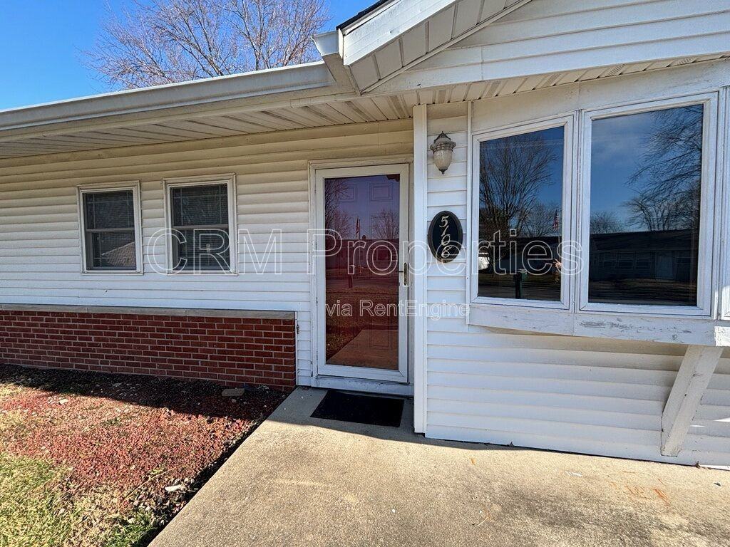 5108 Algonquin Trl - Photo 2 of 40