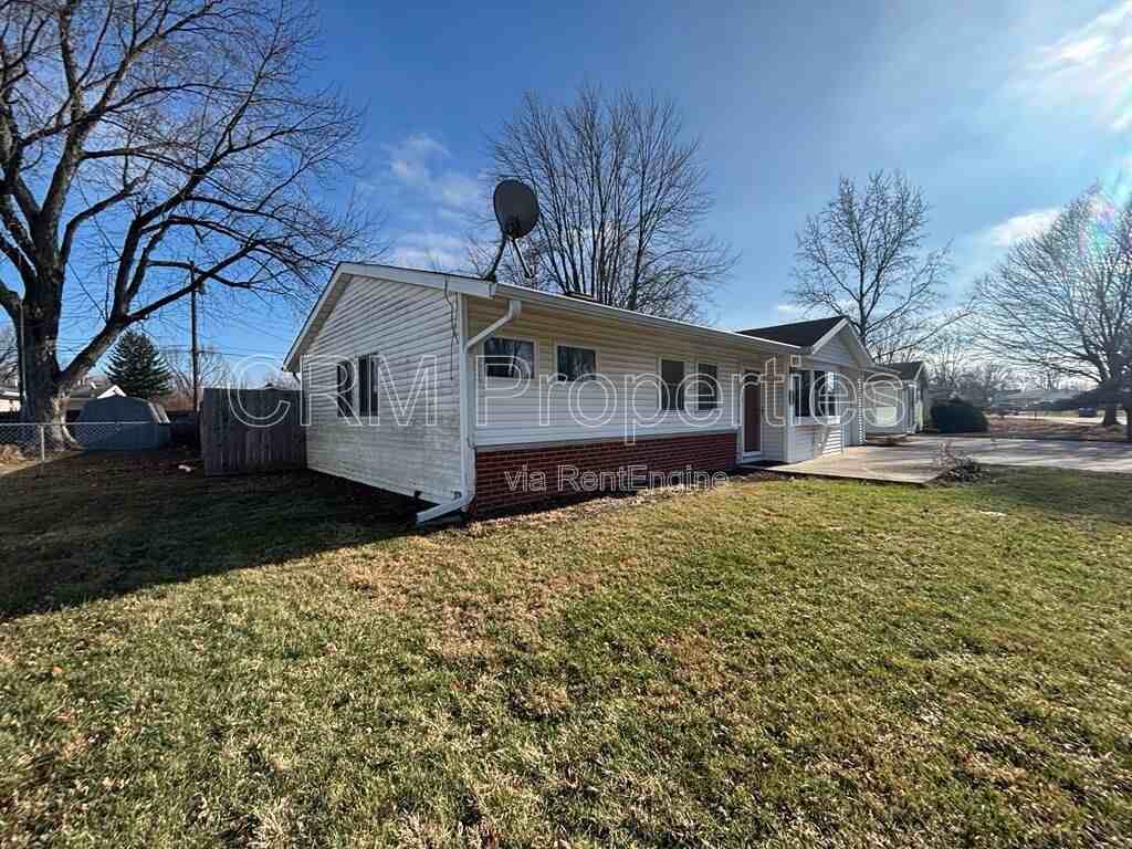 5108 Algonquin Trl - Photo 3 of 40