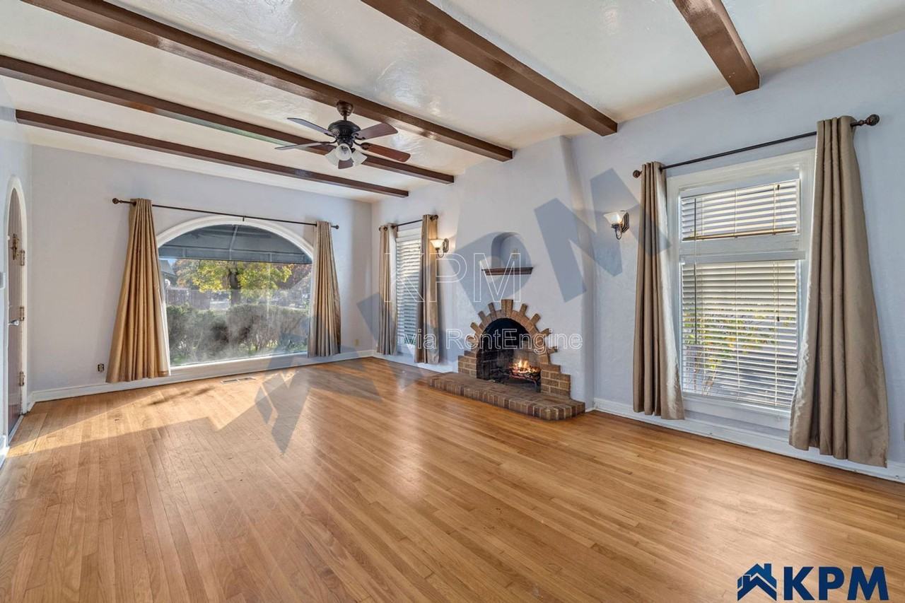 1931 Monte Diablo Ave - Photo 6 of 32