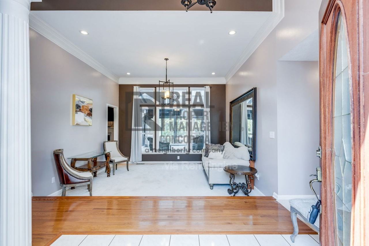 3 Kyle Ct - Photo 3 of 50