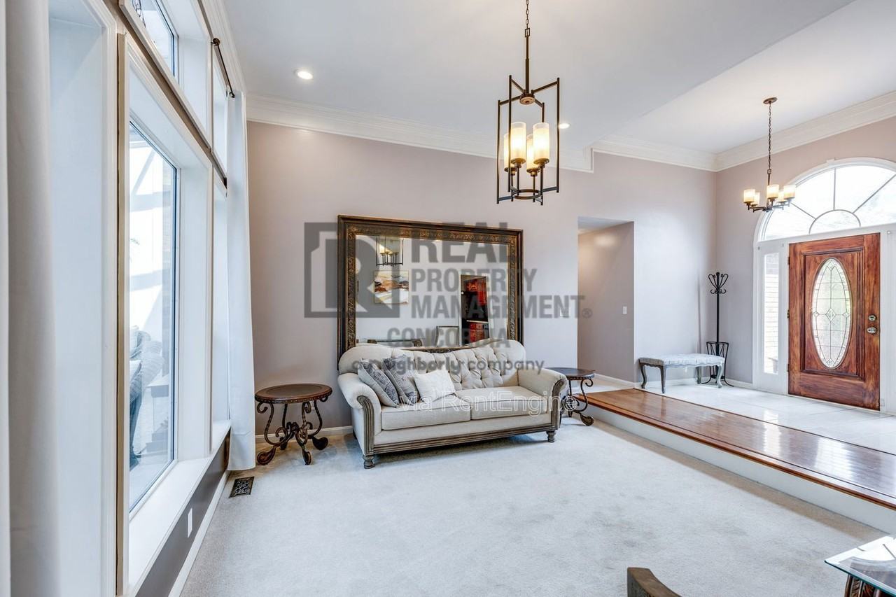 3 Kyle Ct - Photo 6 of 50