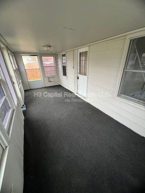 2722 Myrtle Ave - Photo 2 of 8