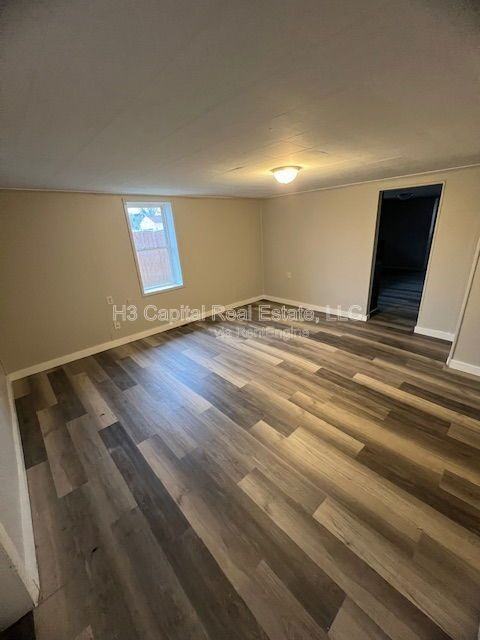 2722 Myrtle Ave - Photo 3 of 8