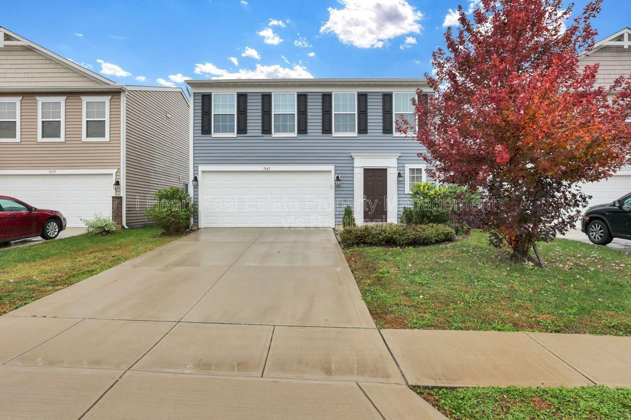 7449 Sugarbark Ct - Photo 3 of 50