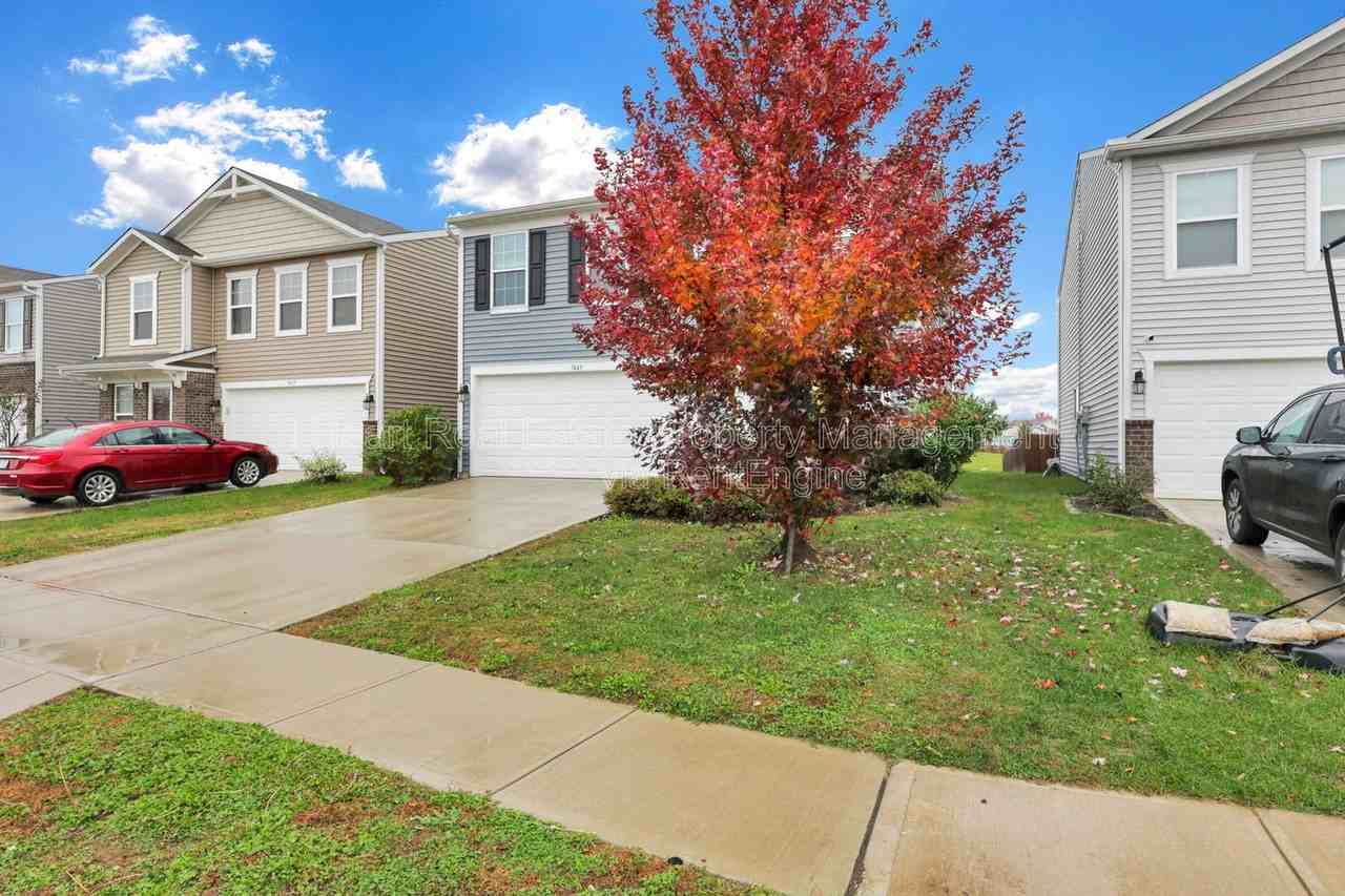 7449 Sugarbark Ct - Photo 7 of 50