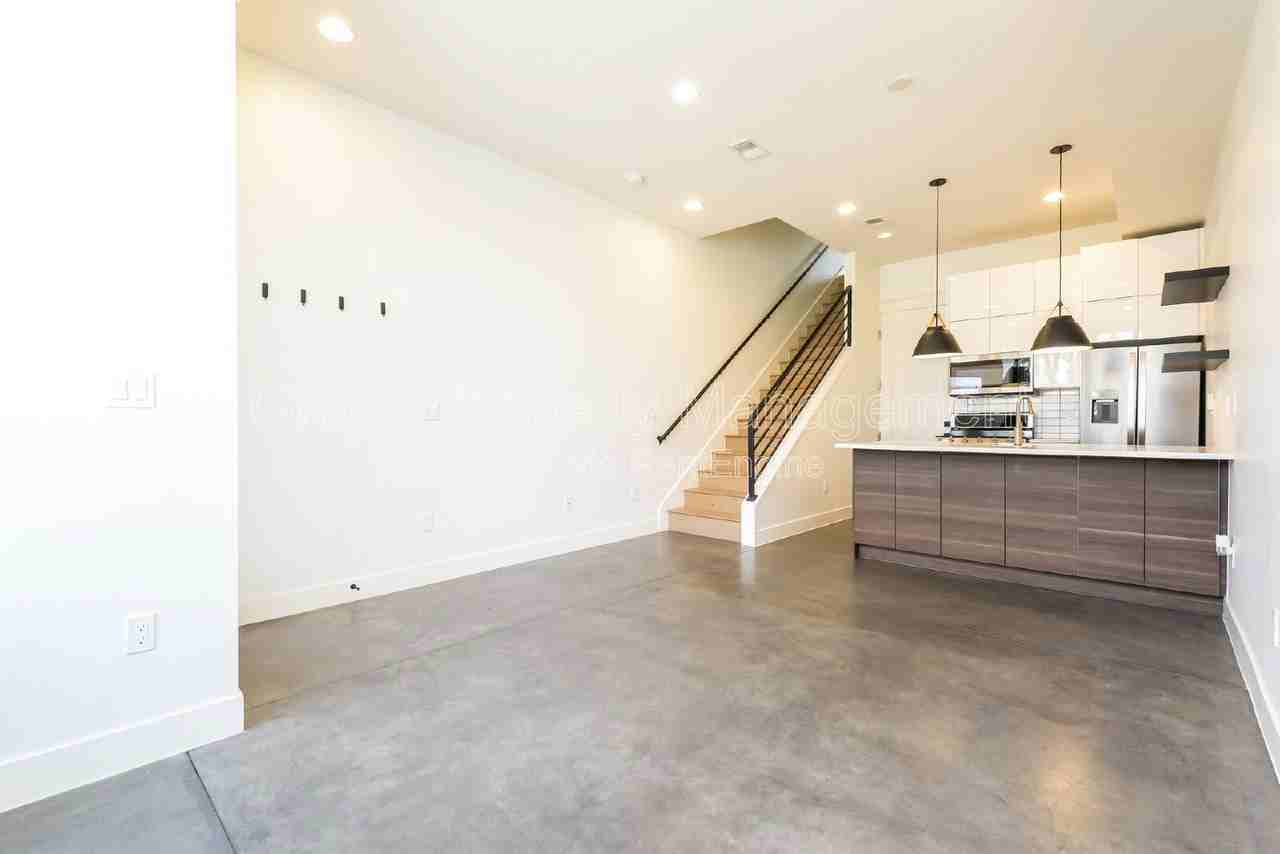 3118 N Gilpin St - Photo 3 of 18