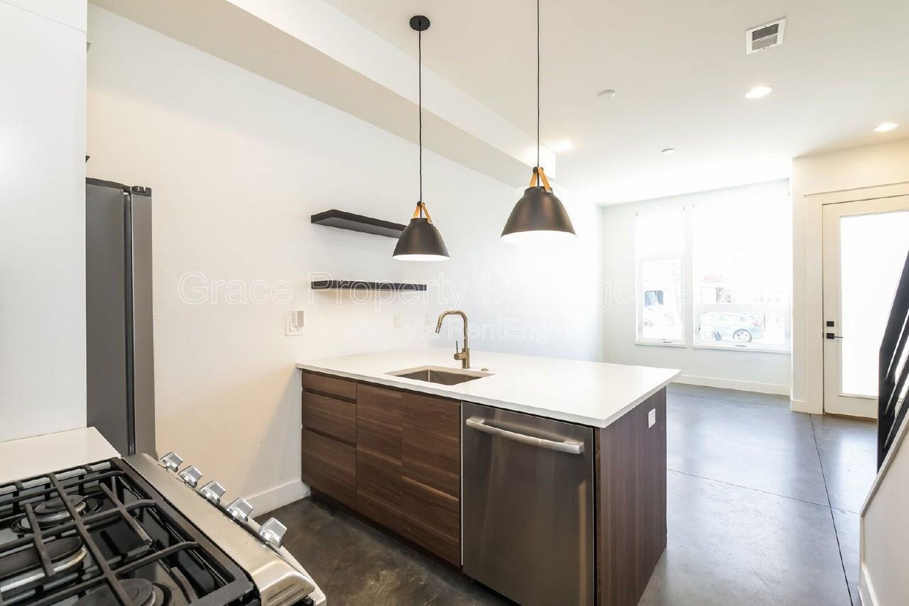 3118 N Gilpin St - Photo 5 of 18