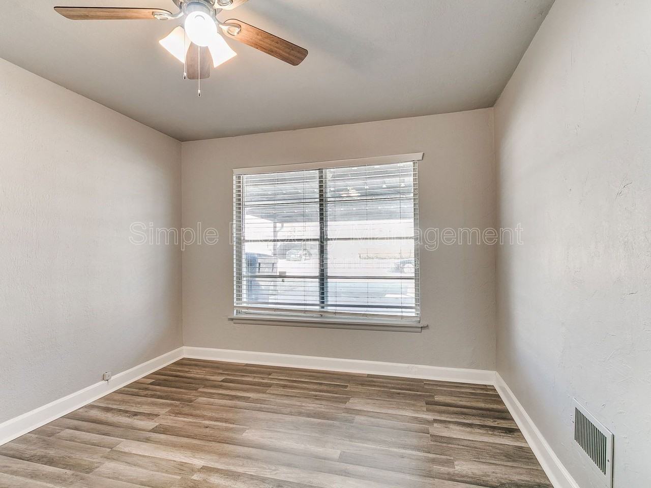 3108 Nw 43rd St - Photo 5 of 28