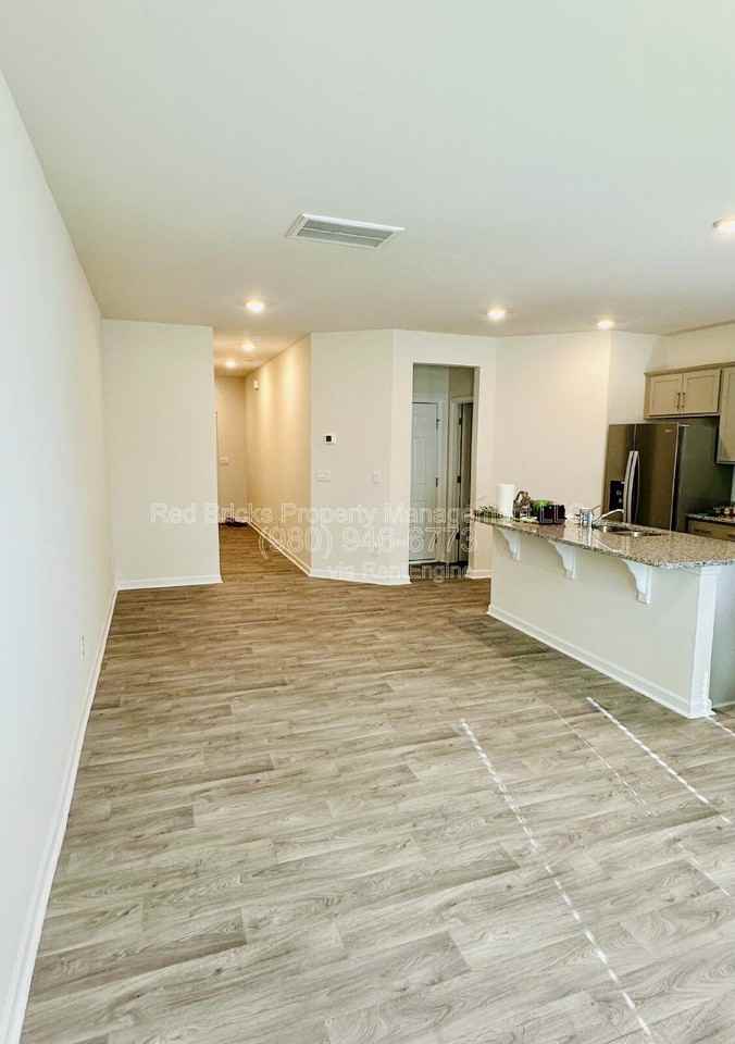 8131 Murray Branch Dr - Photo 6 of 16