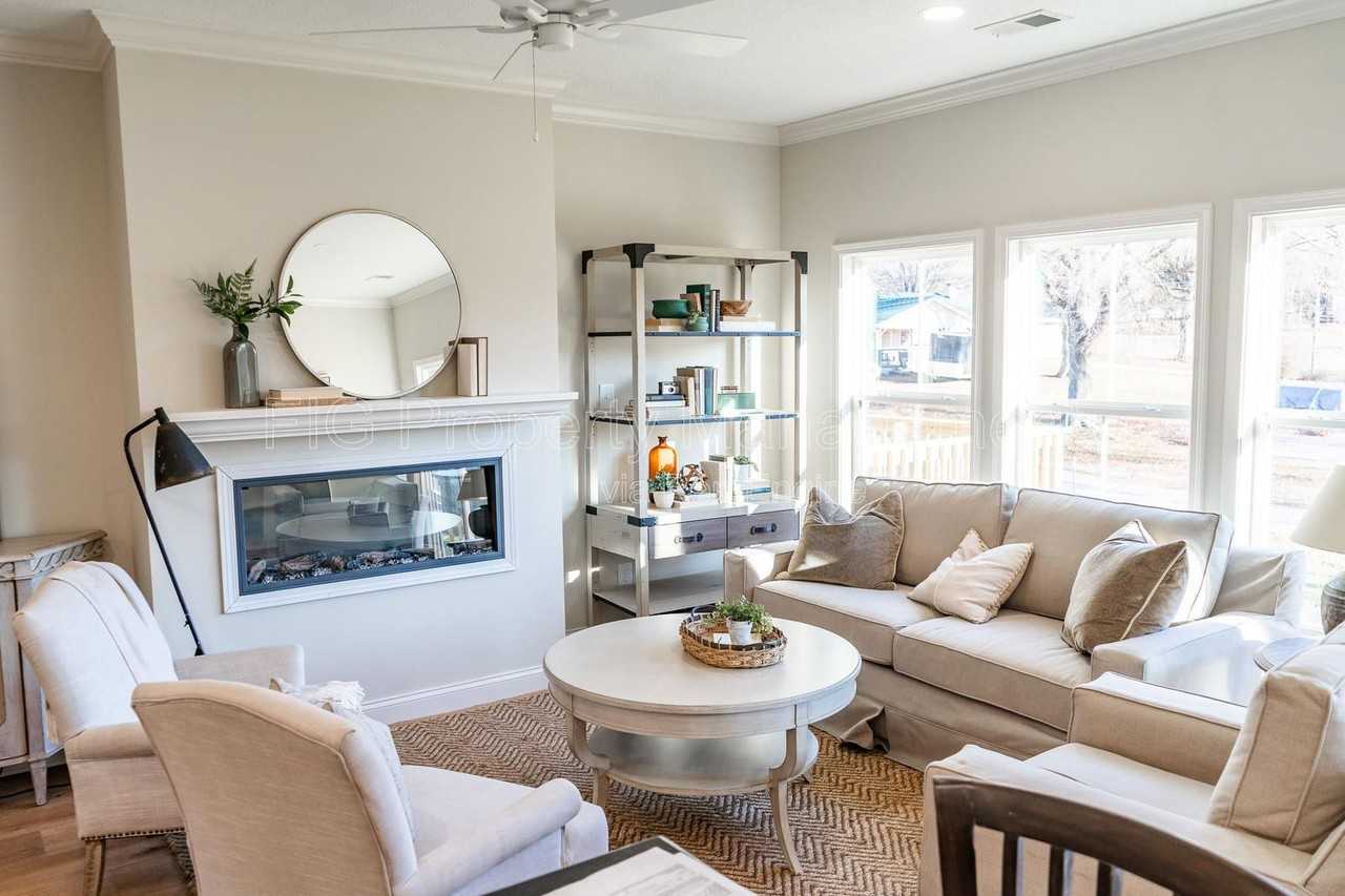 6614 Johnbo Way - Photo 7 of 32