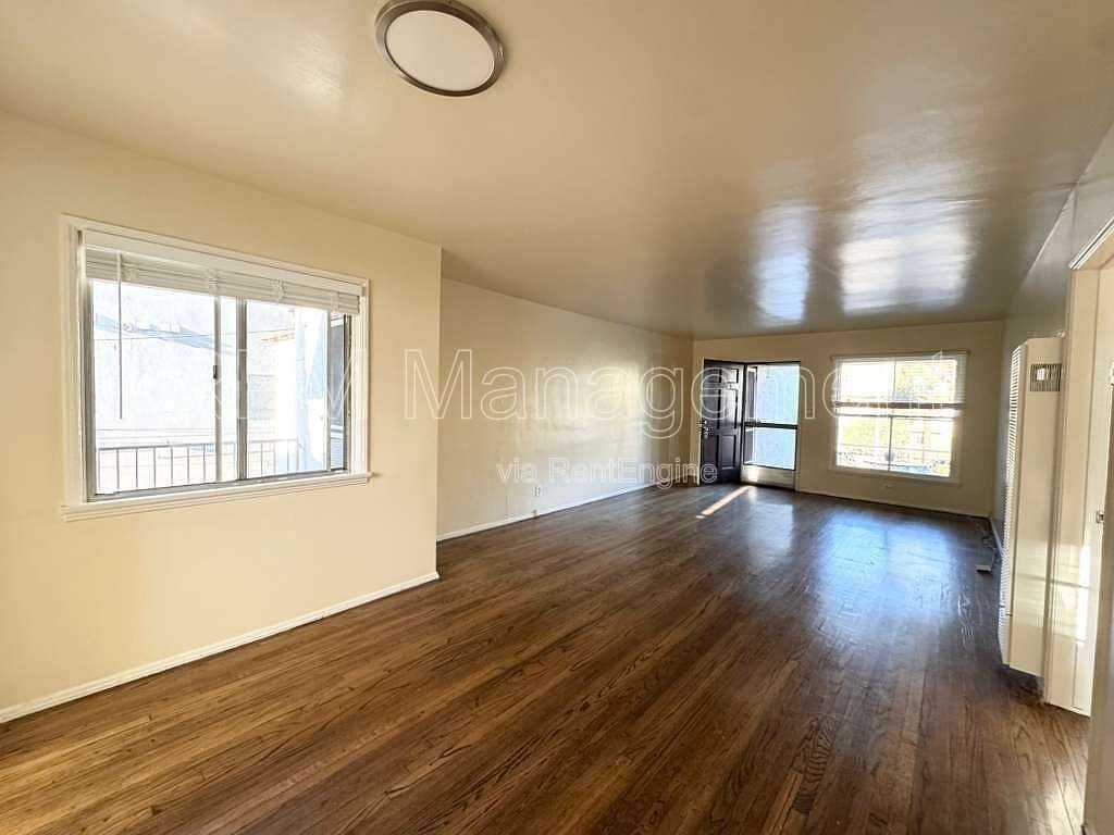 7030 La Tijera Blvd #7030-1-2 - Photo 3 of 14