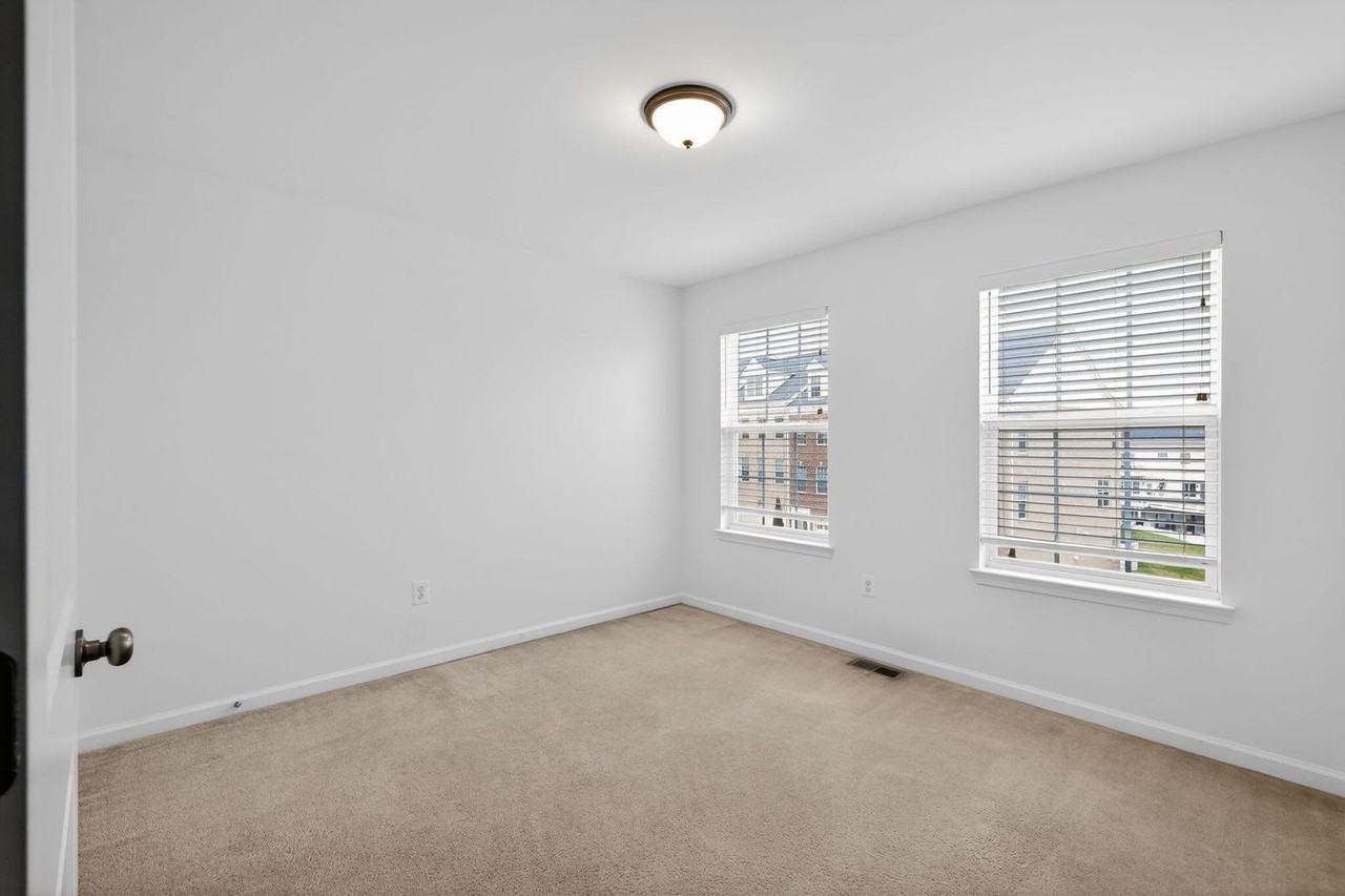 4204 Woodspring Ln - Photo 6 of 15