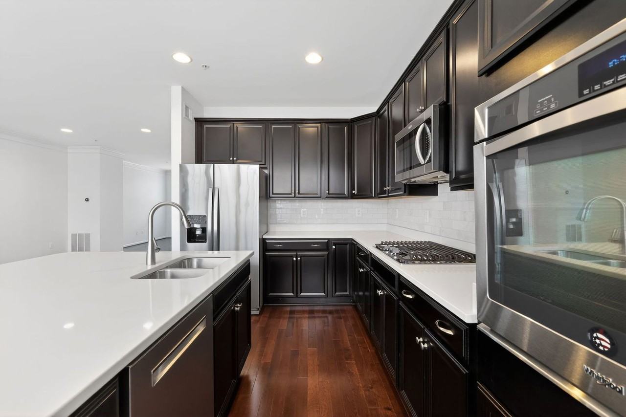 4204 Woodspring Ln - Photo 3 of 15