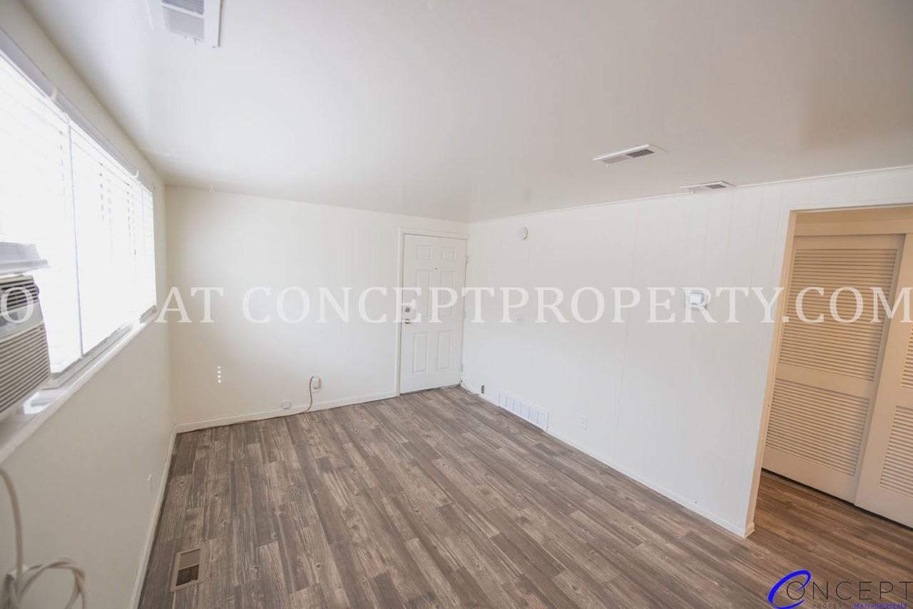 421 East 6th Avenue - Photo 5 of 23