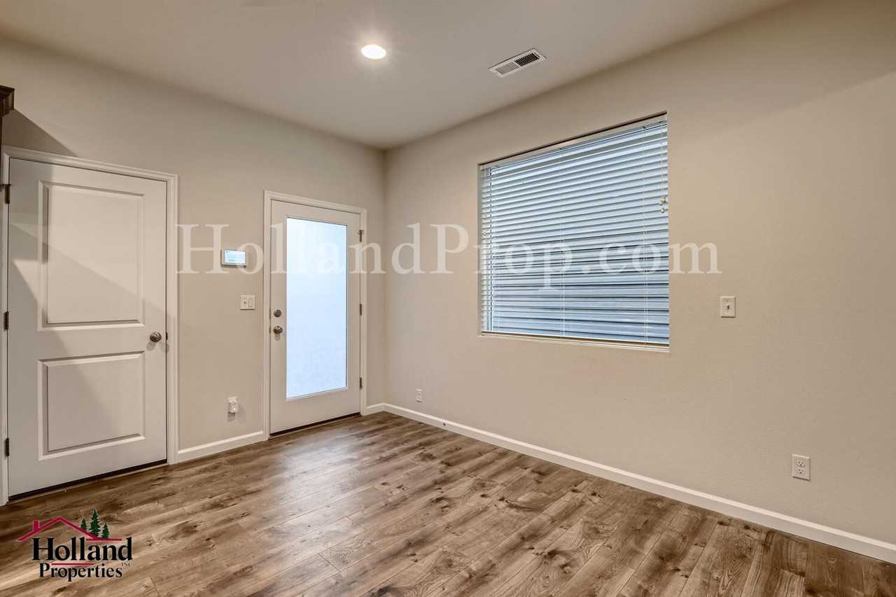 2266 Se 14th Aly - Photo 5 of 28