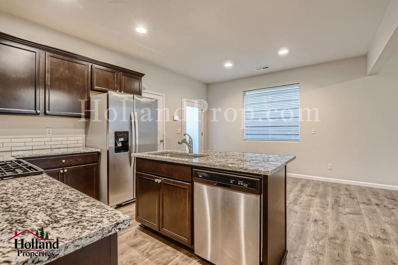 2266 Se 14th Aly - Photo 7 of 28