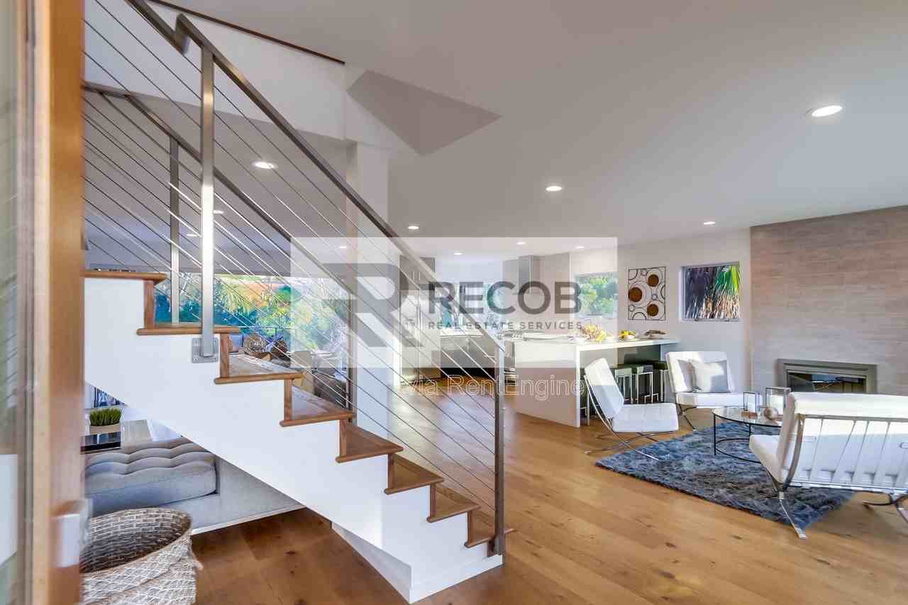 2641 Curlew St - Photo 5 of 46