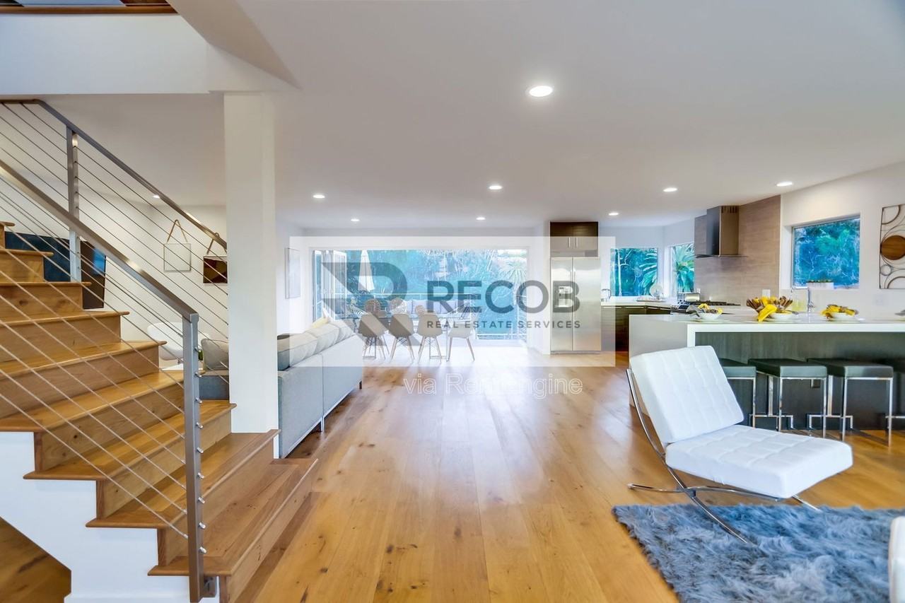 2641 Curlew St - Photo 6 of 46