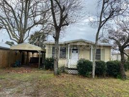 featured image of 310 Malaga Pl #1