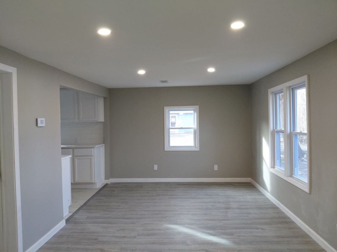 1949 Beck St - Photo 5 of 9