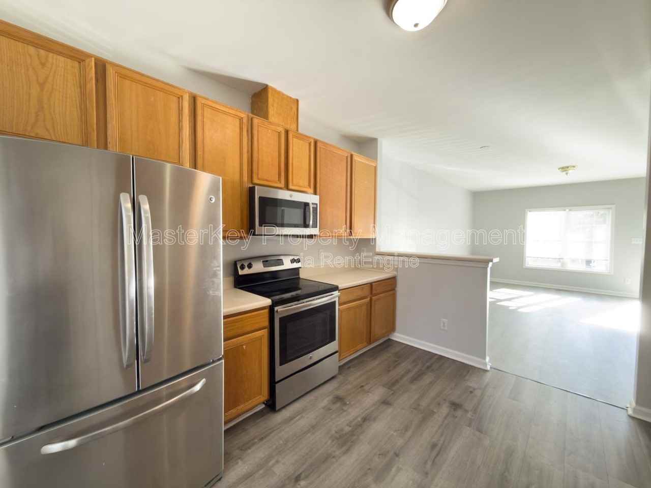 4720 Parkville Dr - Photo 3 of 20