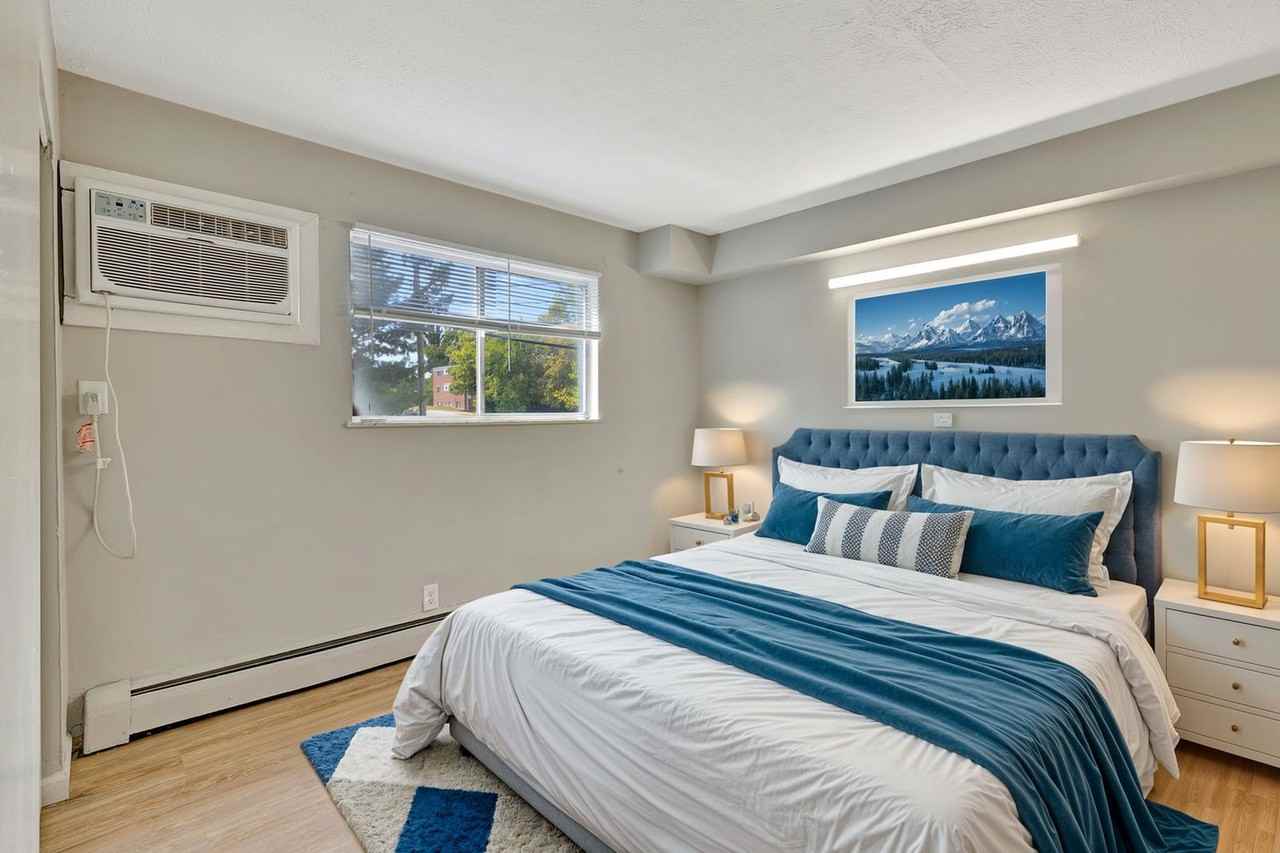 2342 Beechmont Ave #10 - Photo 4 of 7