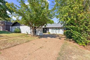 2217 Nw 114th St - Photo 1 of 1