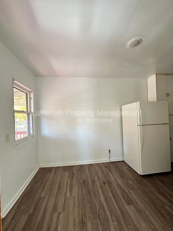 529 Wheaton Ave #4 - Photo 6 of 8