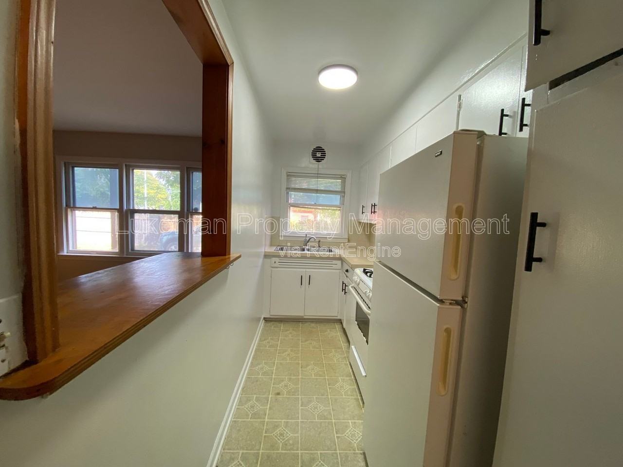 1117 S Westnedge Ave #2 - Photo 4 of 12