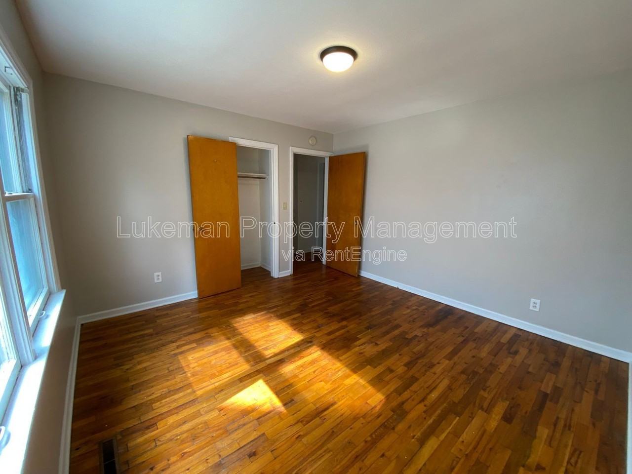 1117 S Westnedge Ave #2 - Photo 7 of 12