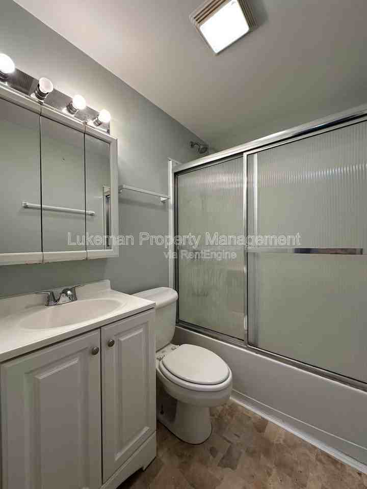 1202 Orchard Dr - Photo 6 of 7