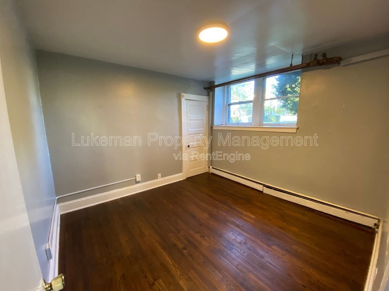 447 W Walnut St #14 - Photo 4 of 10