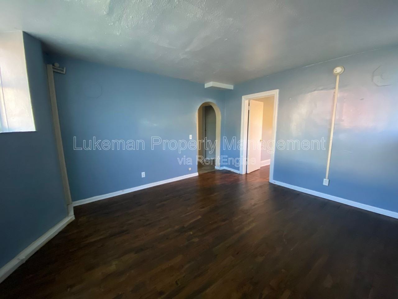 447 W Walnut St #14 - Photo 5 of 10